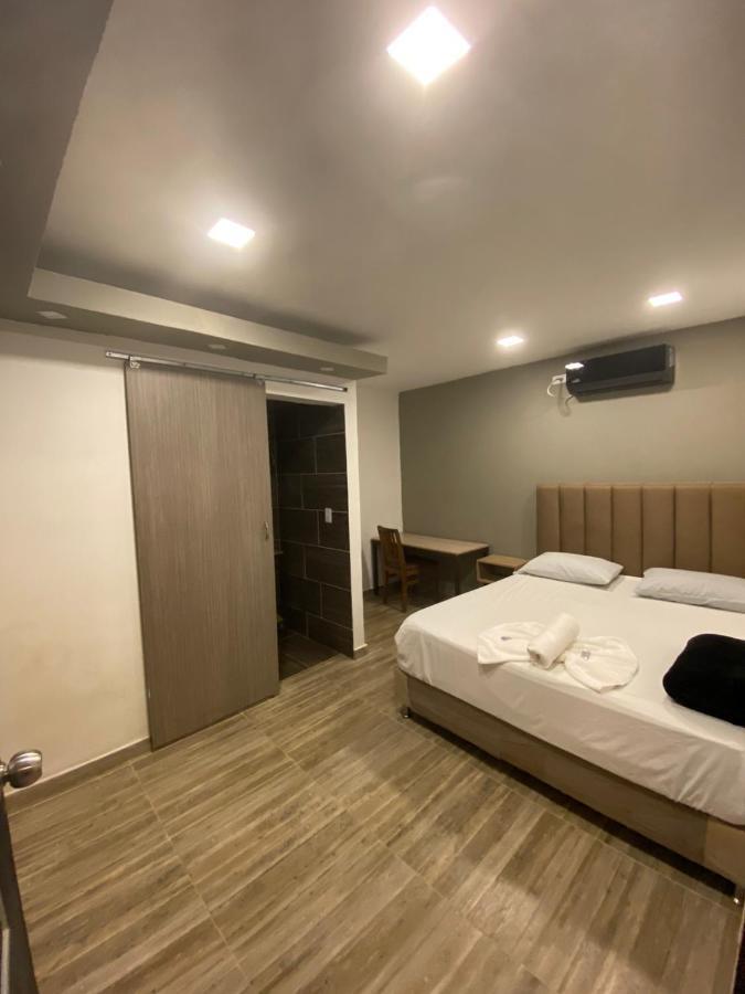 Poblado Living Hotel Меделин Екстериор снимка