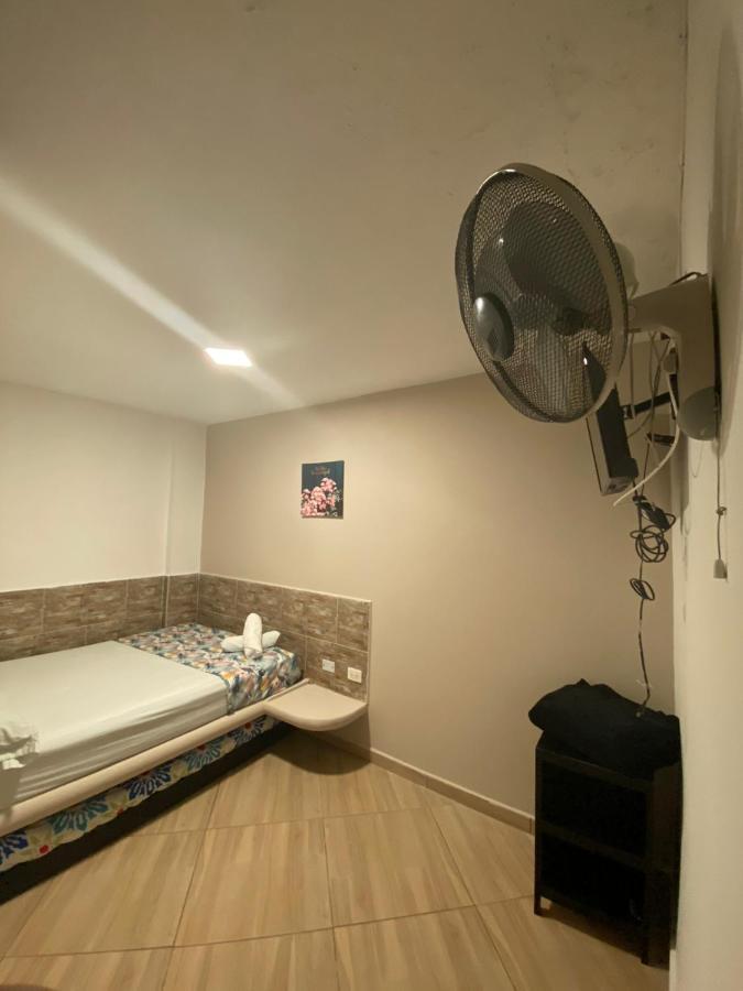 Poblado Living Hotel Меделин Екстериор снимка