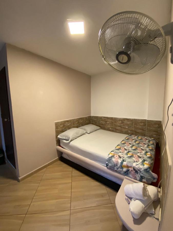 Poblado Living Hotel Меделин Екстериор снимка