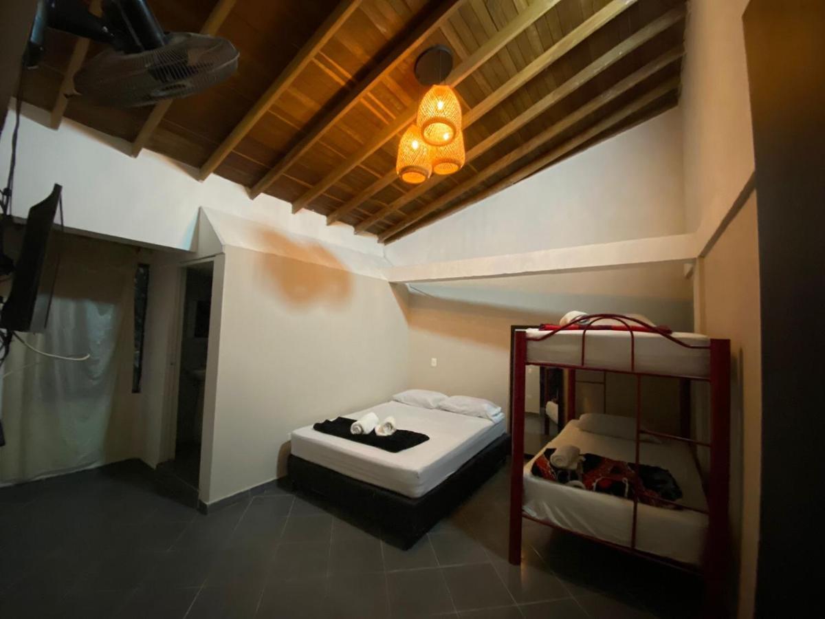 Poblado Living Hotel Меделин Екстериор снимка